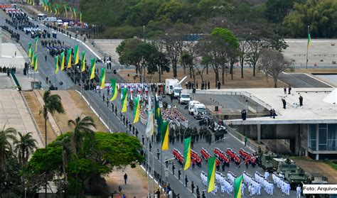 desfile 7 de setembro brasilia - congruencia de triangulos